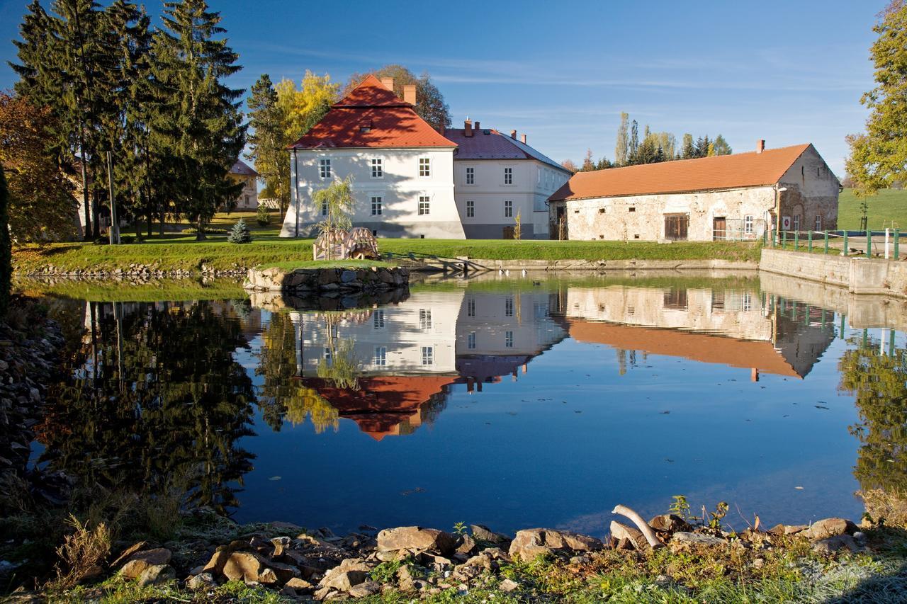 Jizdarna Zamek Skalice Apartment *