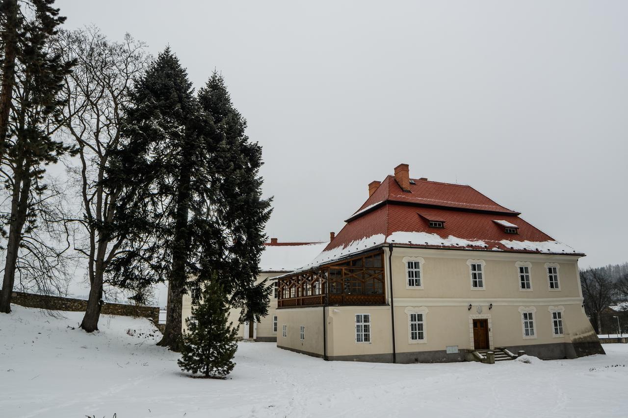 Jizdarna Zamek Skalice Apartment *