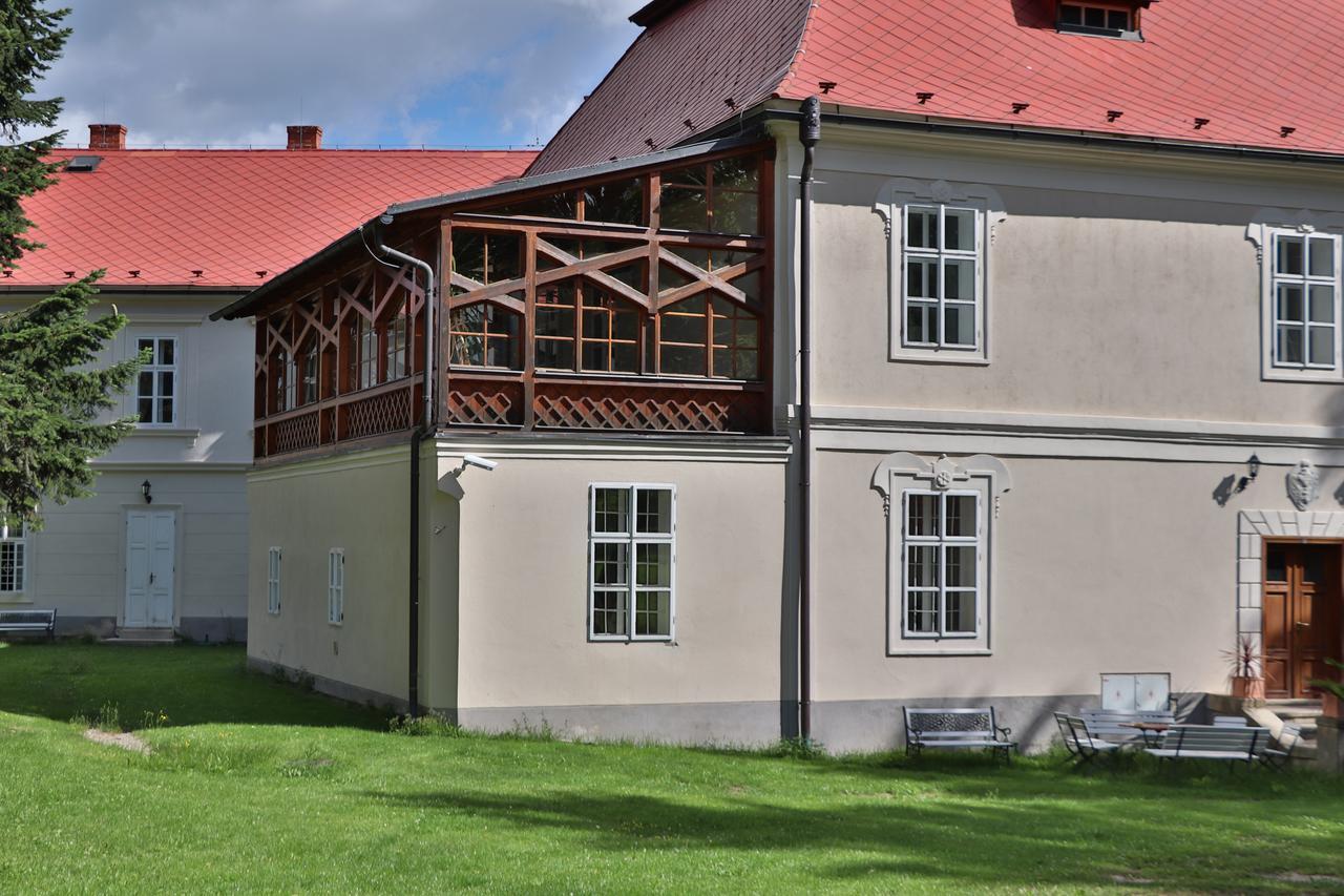 Apartment Jizdarna Zamek Skalice Ckyne